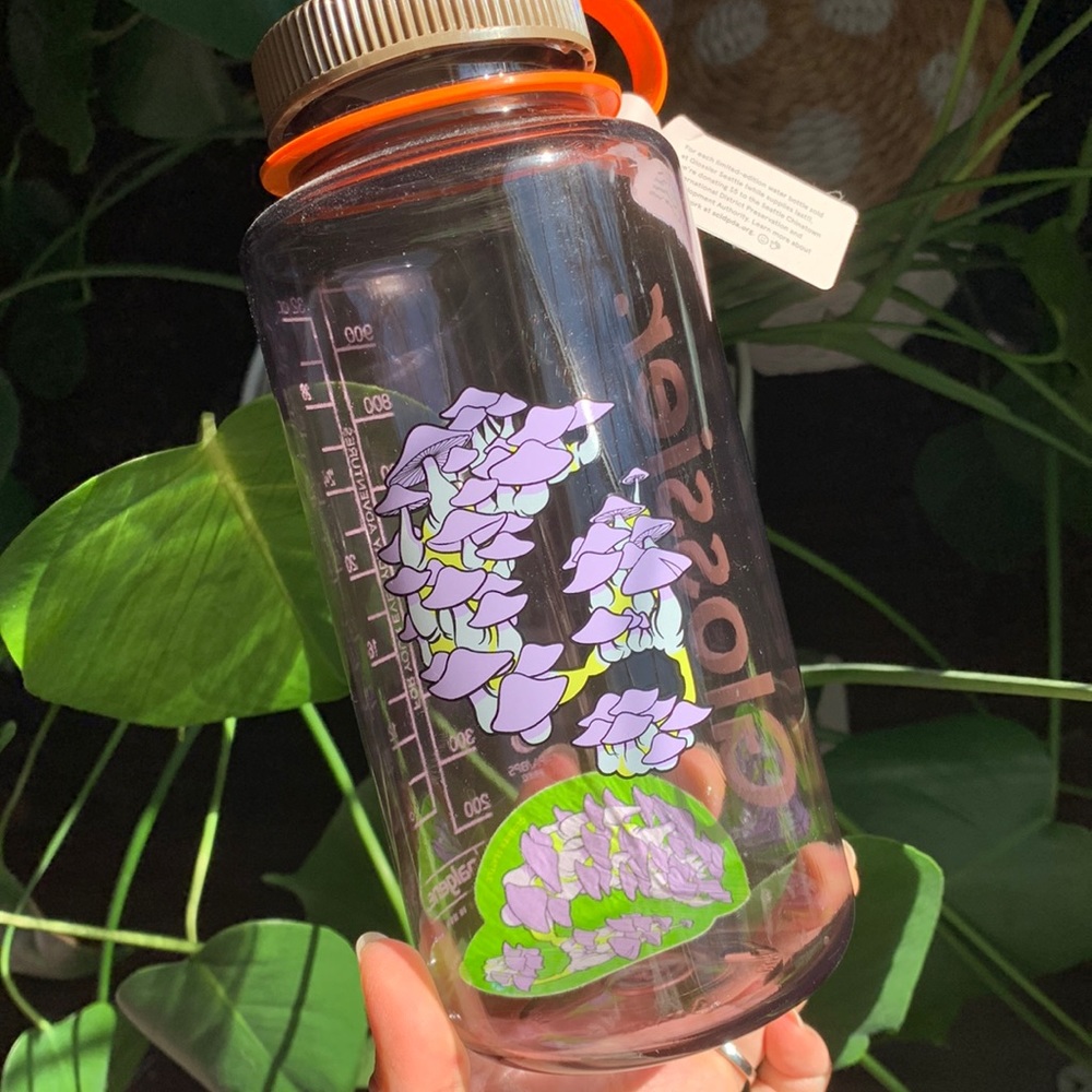 Glossier Seattle Nalgene + Sticker NWT